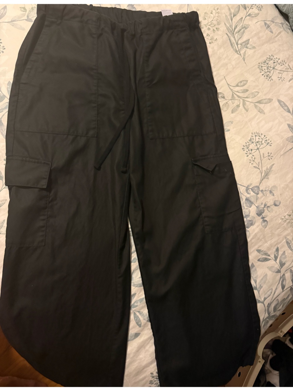 Banana Republic Black Wide-Leg Cargo Pants